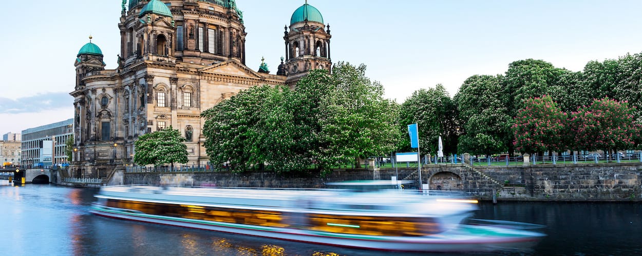 2.5H Abendliche Lichterfahrt Berlin Berliner Dom 1250x500