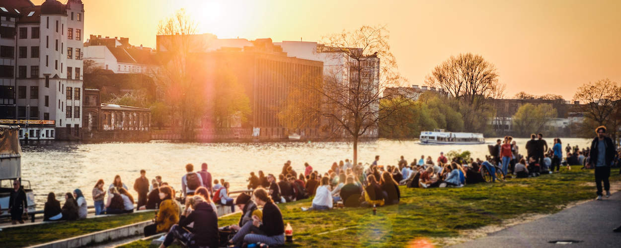 Kulinarische Stadtfuehrung Berlin Kreuzberg Kanal ufer 1250x500